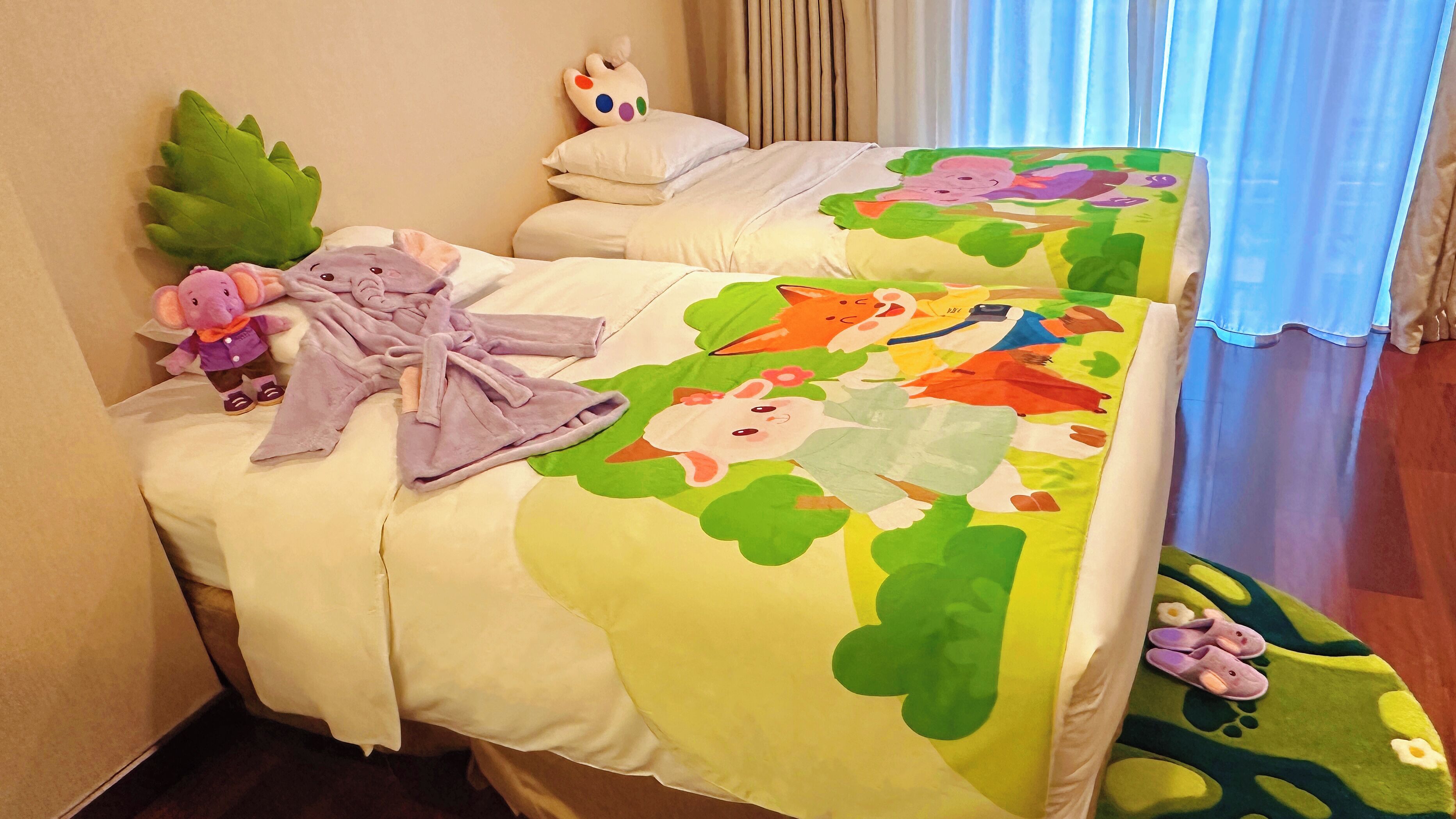 Appartement, 2 chambres | Coffres-forts dans les chambres, bureau, rideaux occultants