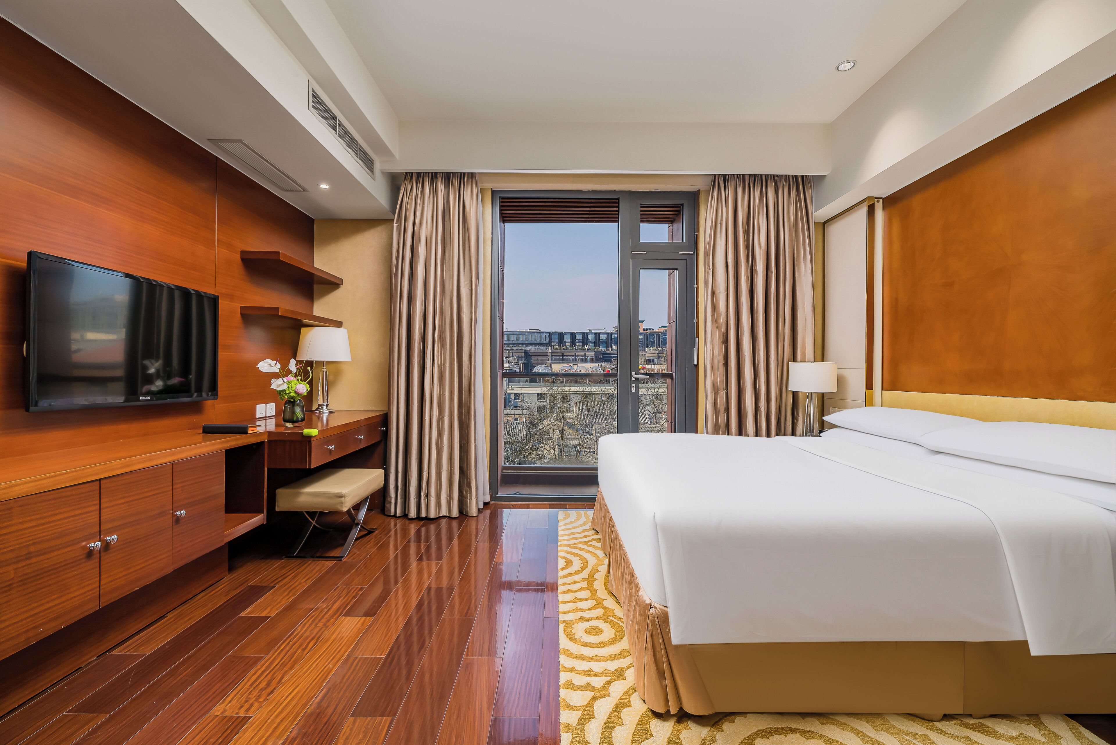 In-room safe, desk, blackout drapes, soundproofing