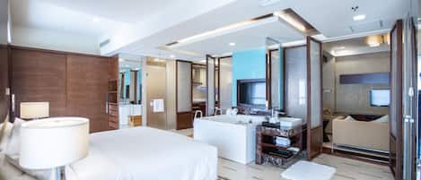 Apartment, 1 Bedroom | In-room safe, desk, blackout drapes, soundproofing