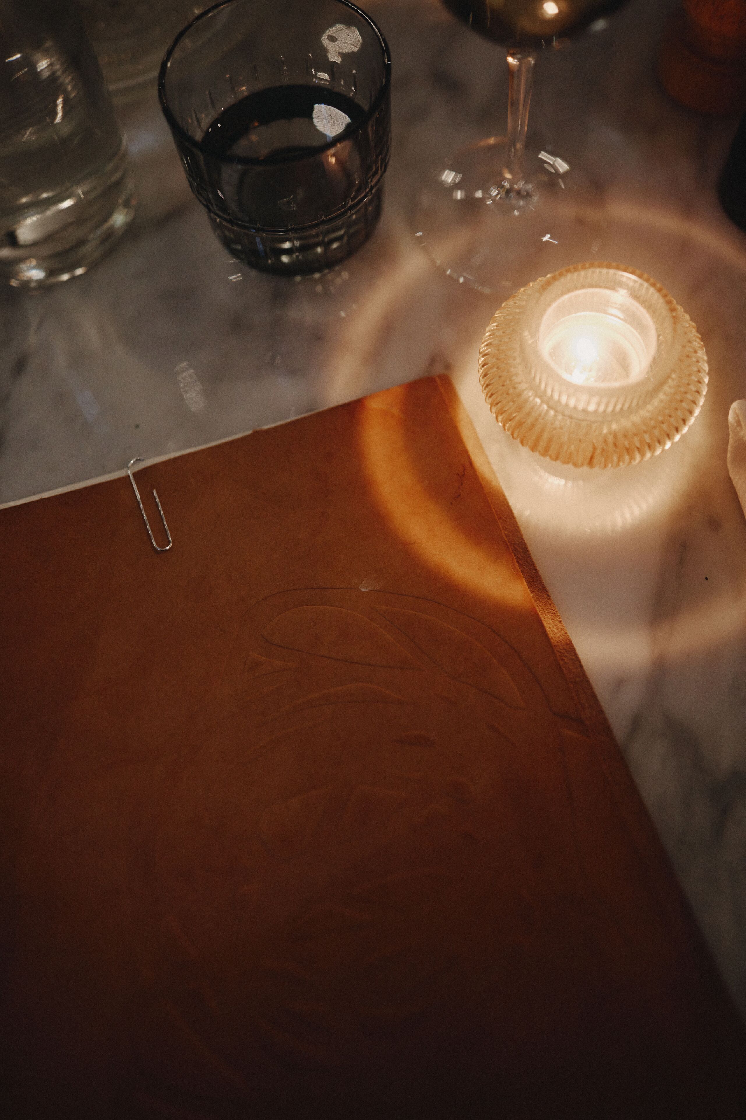 breakfast, lunch served; international cuisine, al fresco dining