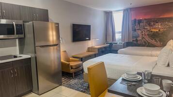 Pillowtop beds, desk, iron/ironing board, travel crib