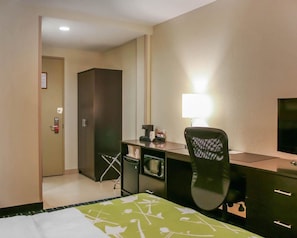 Standard Room, 1 King Bed with Sofa bed, Non Smoking (1 Person Sofa Bed)