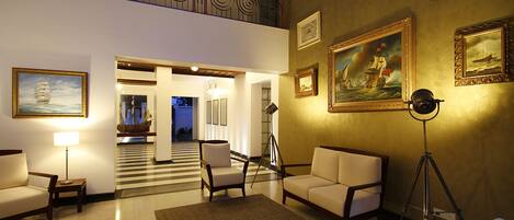 Sala de estar en el lobby