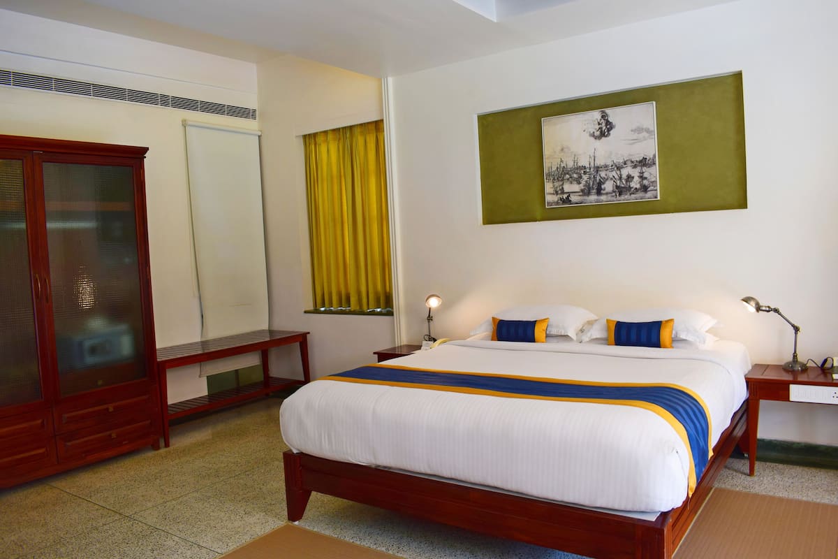 Bastion Room with Garden Varandah | Minibar, in-room safe, desk, soundproofing