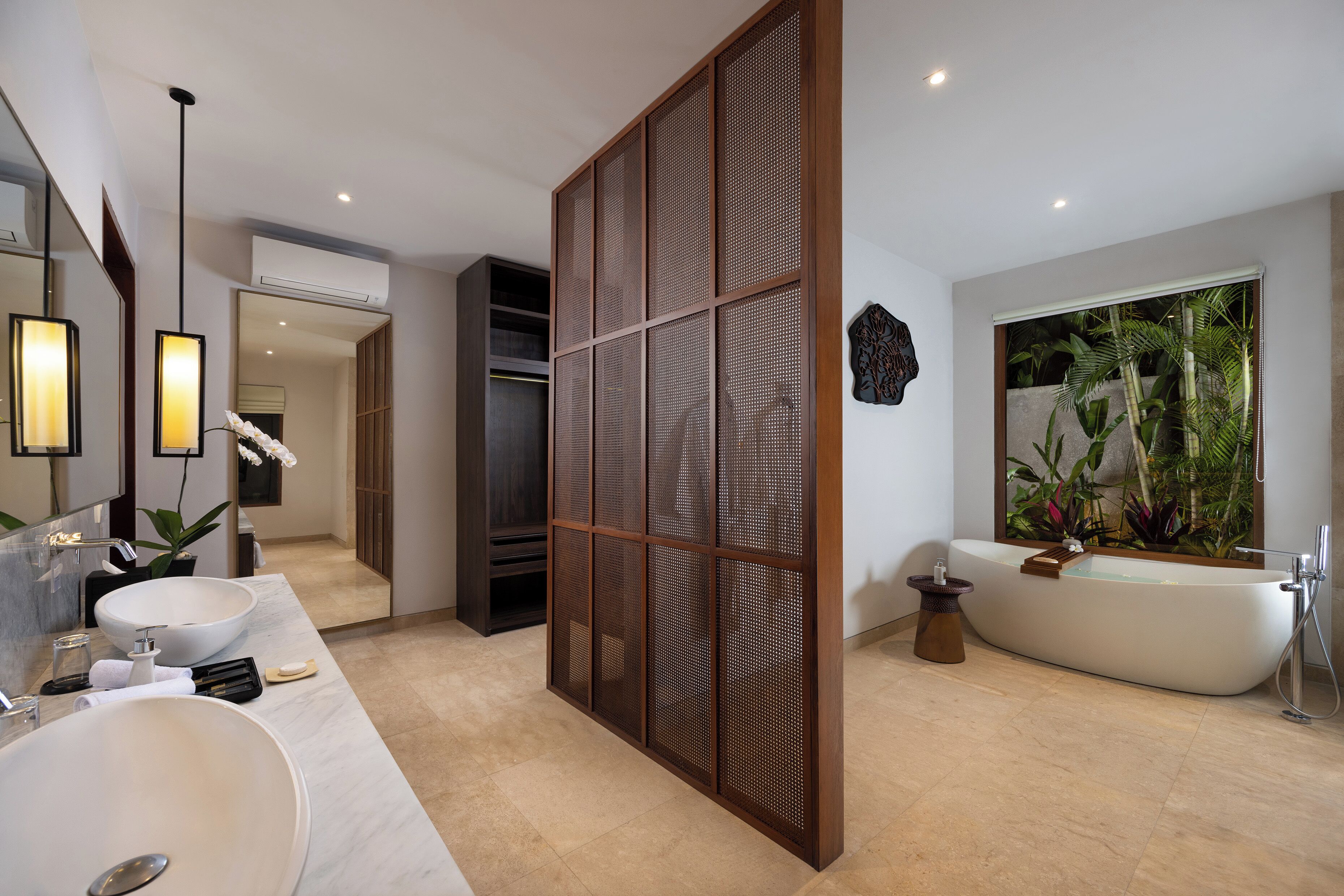 Villa Grand, 3 habitaciones, piscina privada | Baño | Ducha y bañera combinadas y bañera profunda