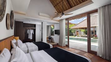 Villa « Premier », 3 chambres, piscine privée | Minibar, coffres-forts dans les chambres, bureau