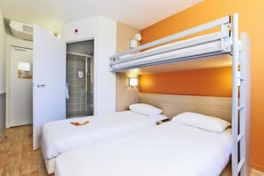 Standard Room, 3 Single Beds