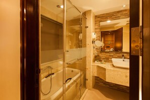 Devonshire Royal Suite | Bathroom