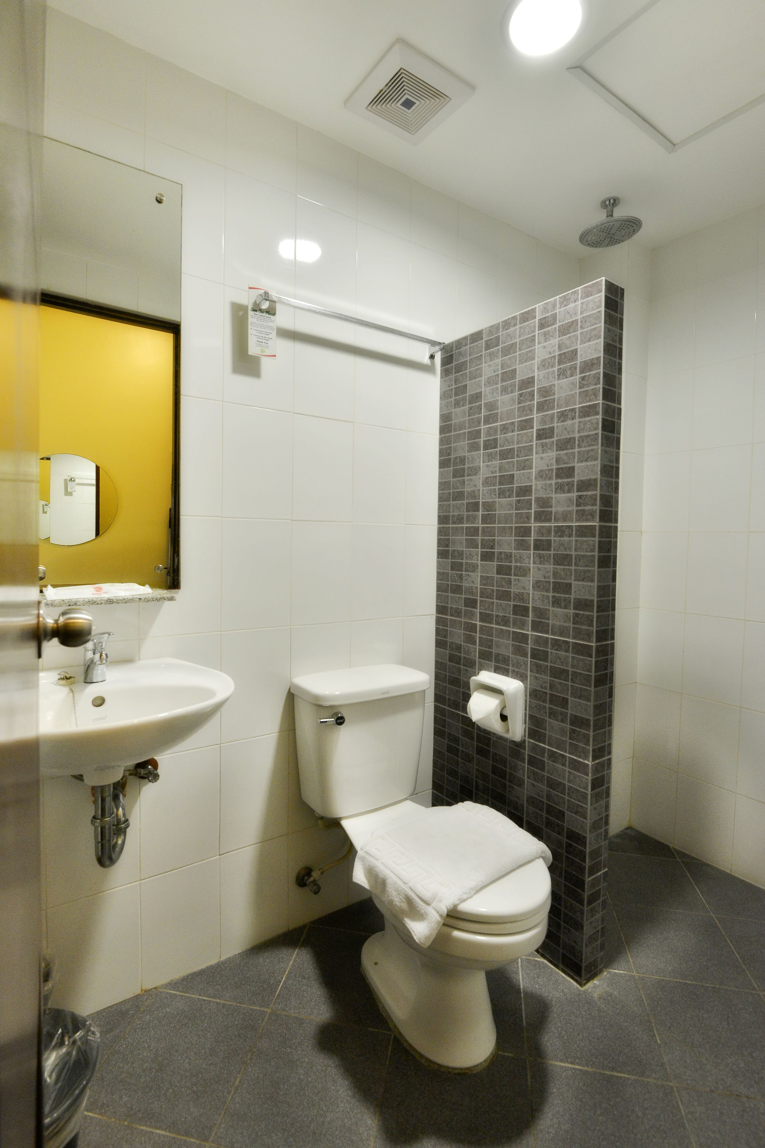 Photo - Express Inn Cebu Mabolo