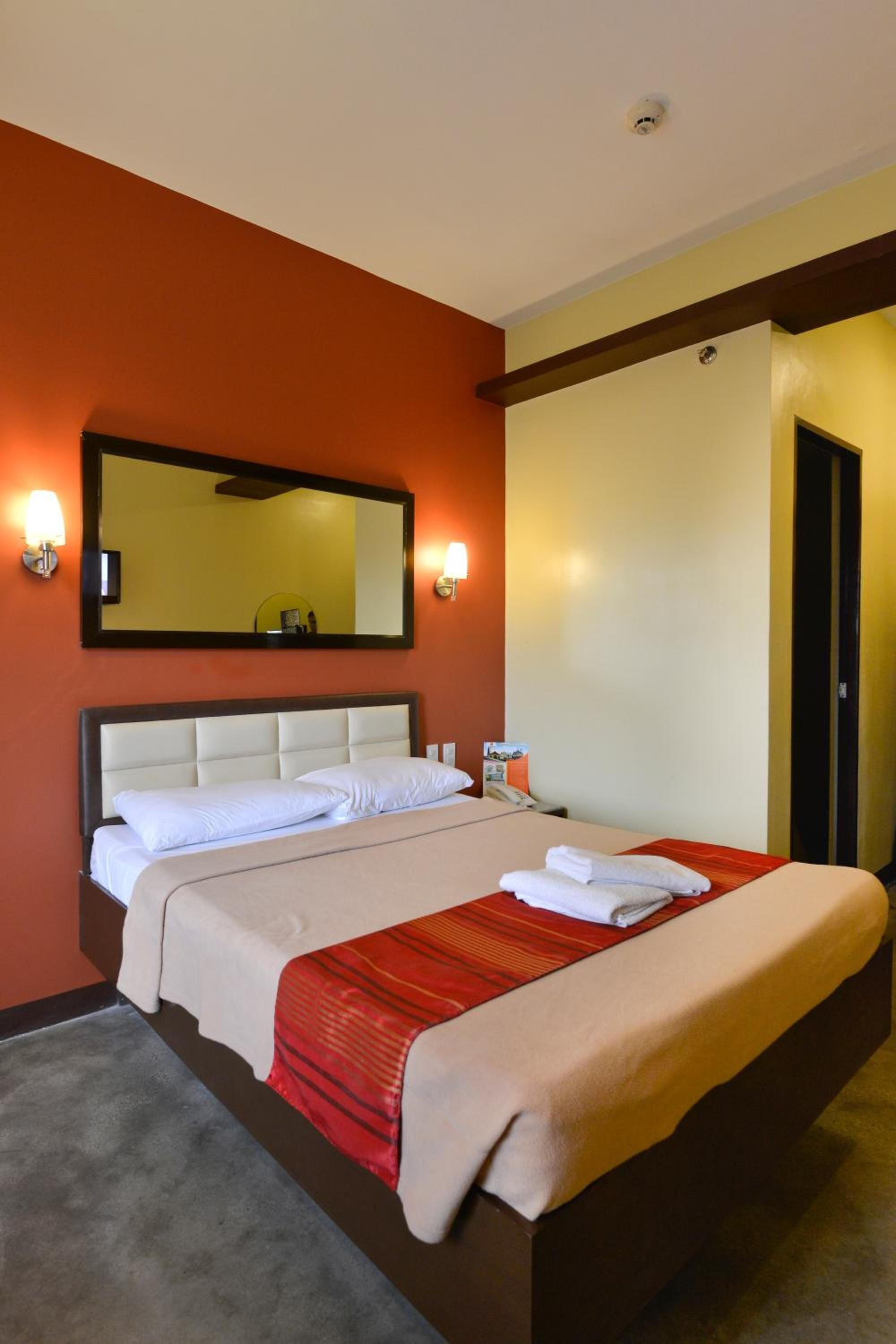 Photo - Express Inn Cebu Mabolo