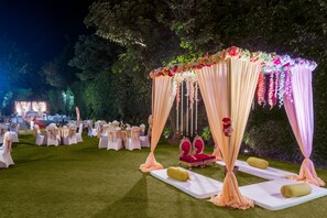 Garden - Golden Tulip Gurgaon - Sector 29 (Gurugram)
