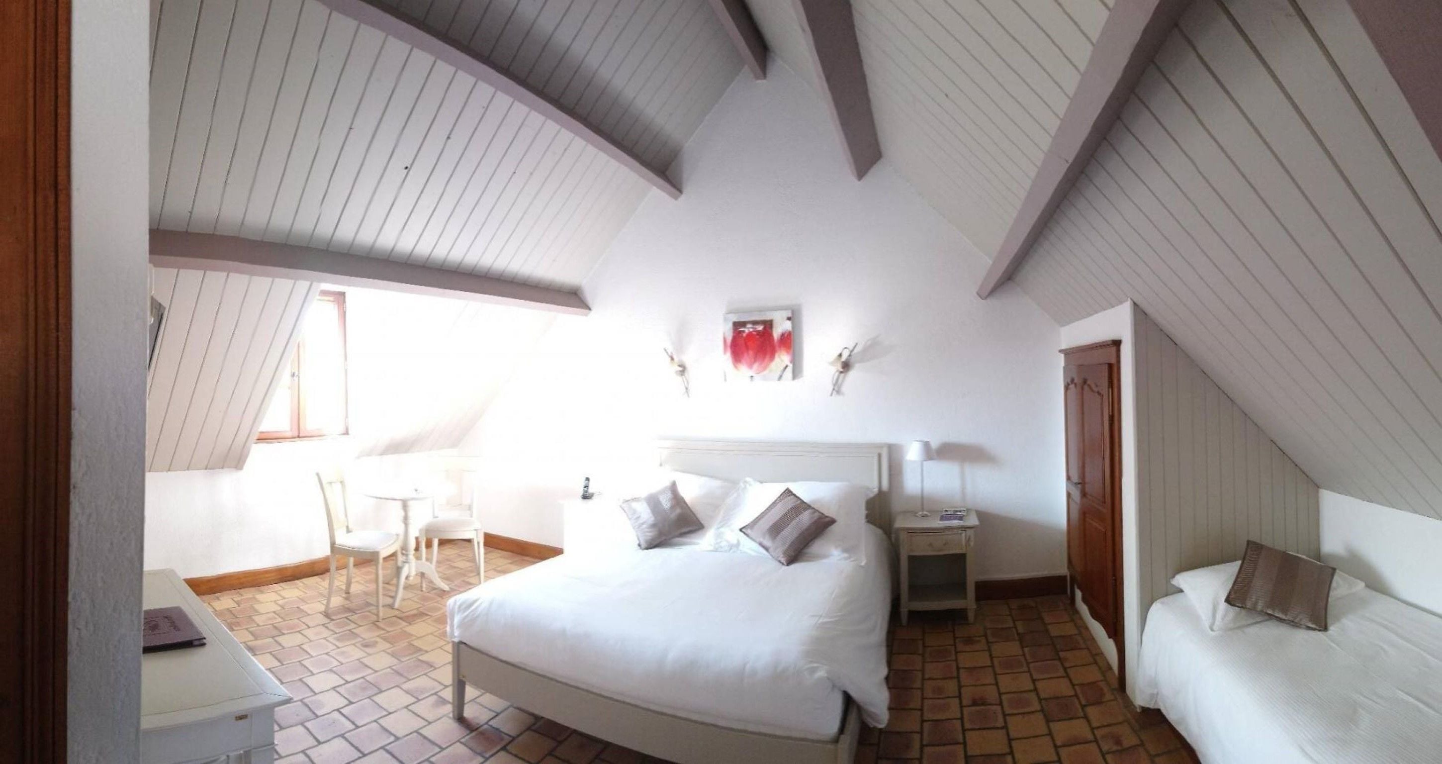 superior double room | minibar, in-room safe, desk, iron/ironing board