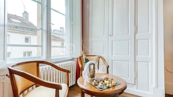 Standard Double or Twin Room, 1 Bedroom, Non Smoking (Khartoum) | Premium bedding, minibar, in-room safe, individually decorated