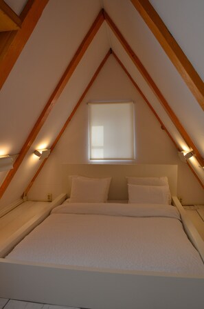1 bedroom, pillow-top beds, minibar, individually decorated - Rembrandtplein B&B (Amsterdam)
