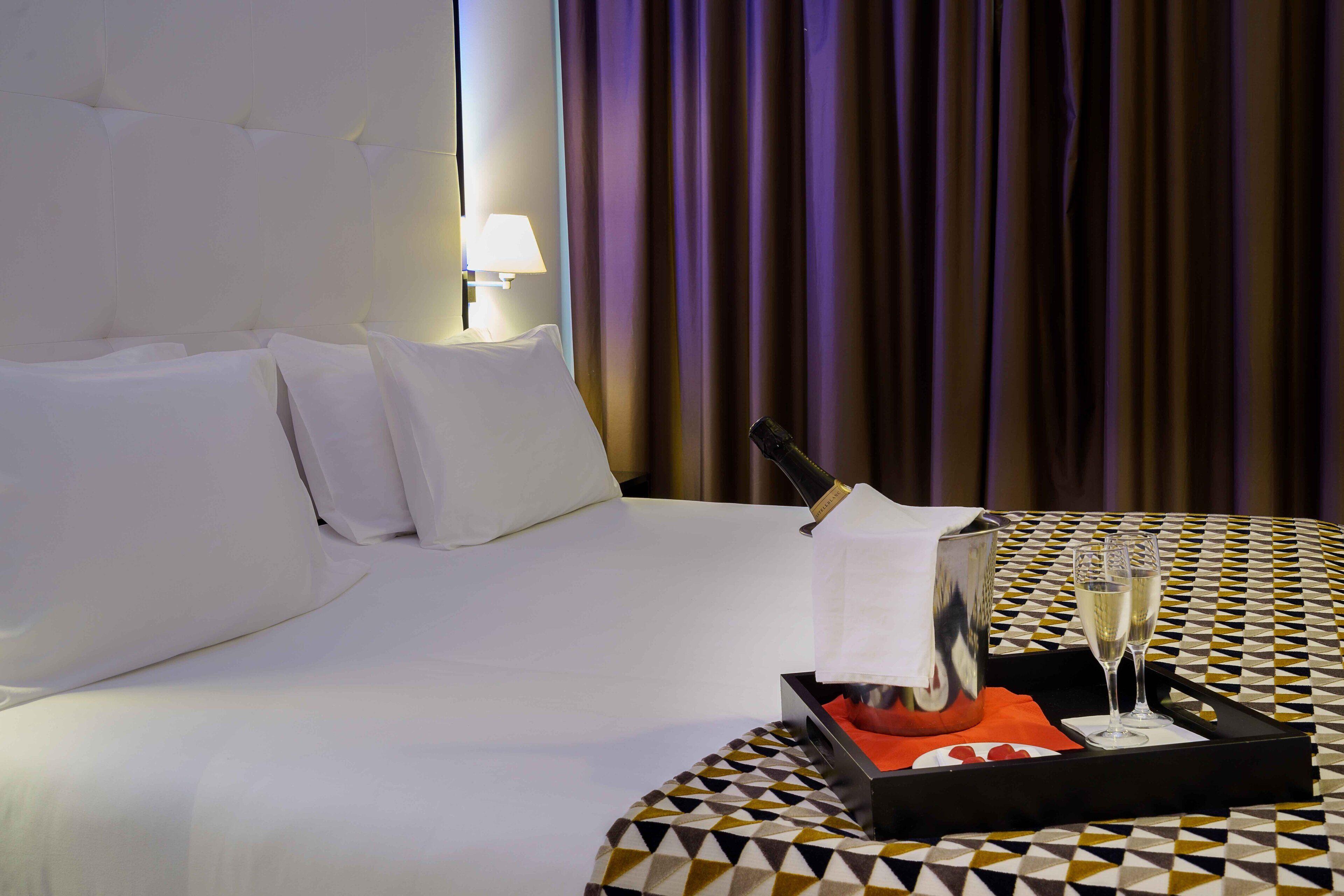 1 bedroom, in-room safe, desk, blackout curtains