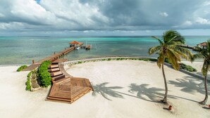 Leilighet – deluxe, 1 soverom, strandutsikt | Terrasse/patio