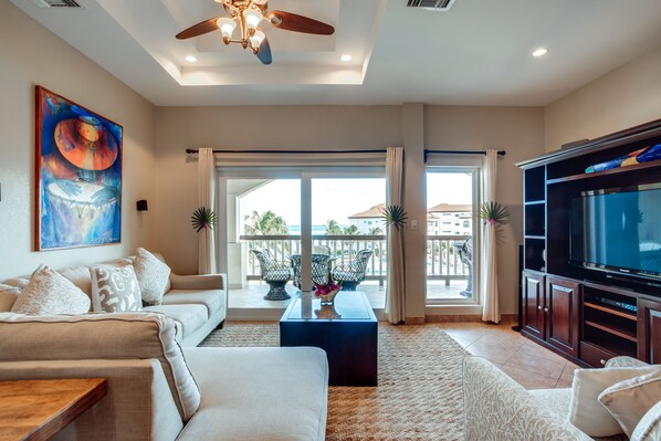 Appart'hôtel, 3 chambres, vue mer | Coin séjour