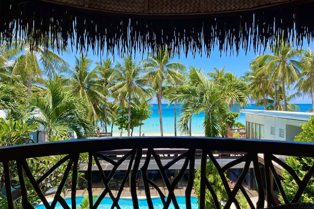 Red Coconut Beach Hotel