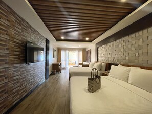 Minibar, coffres-forts dans les chambres, décoration personnalisée