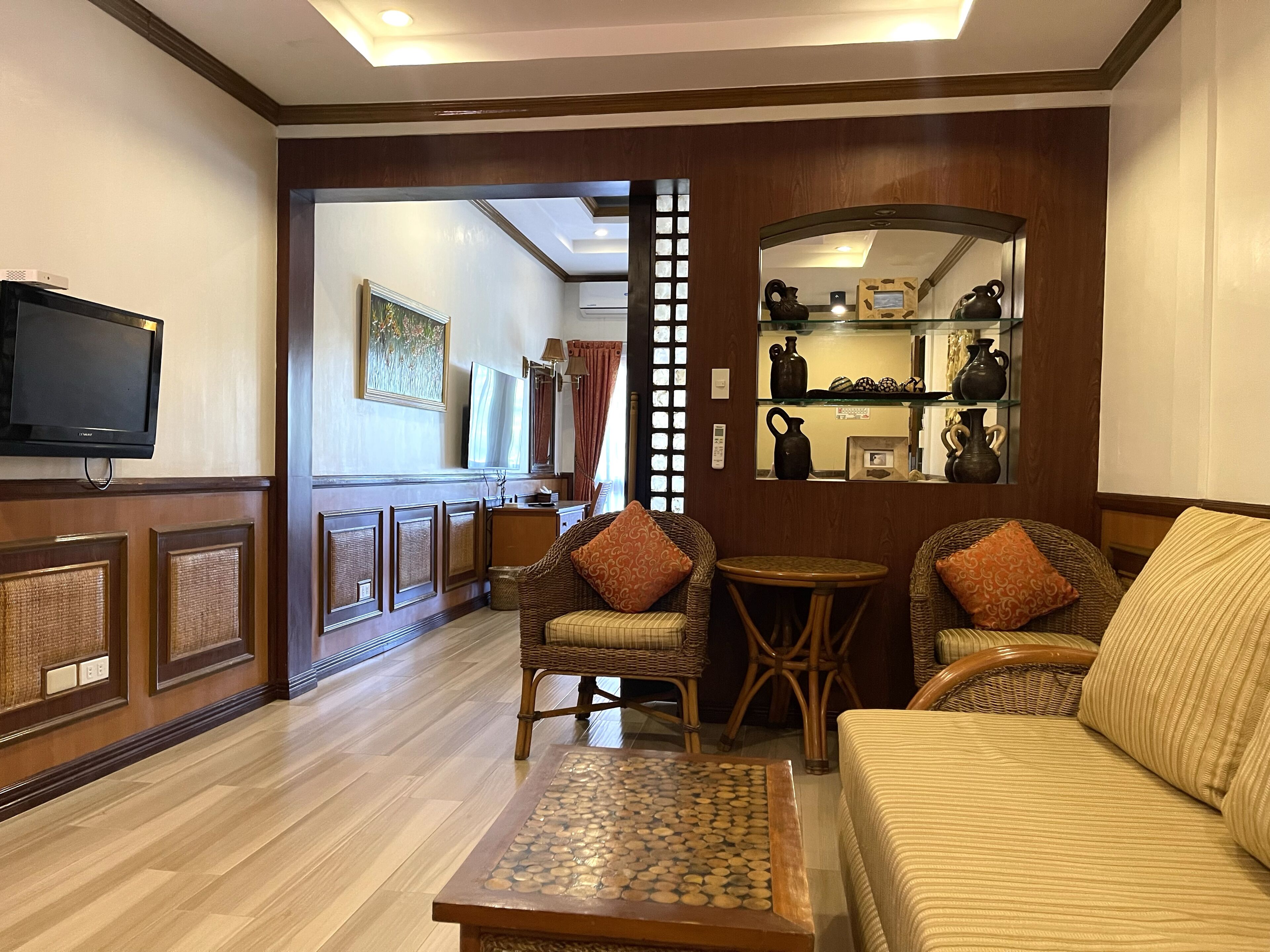 suite beachview | living area | tv