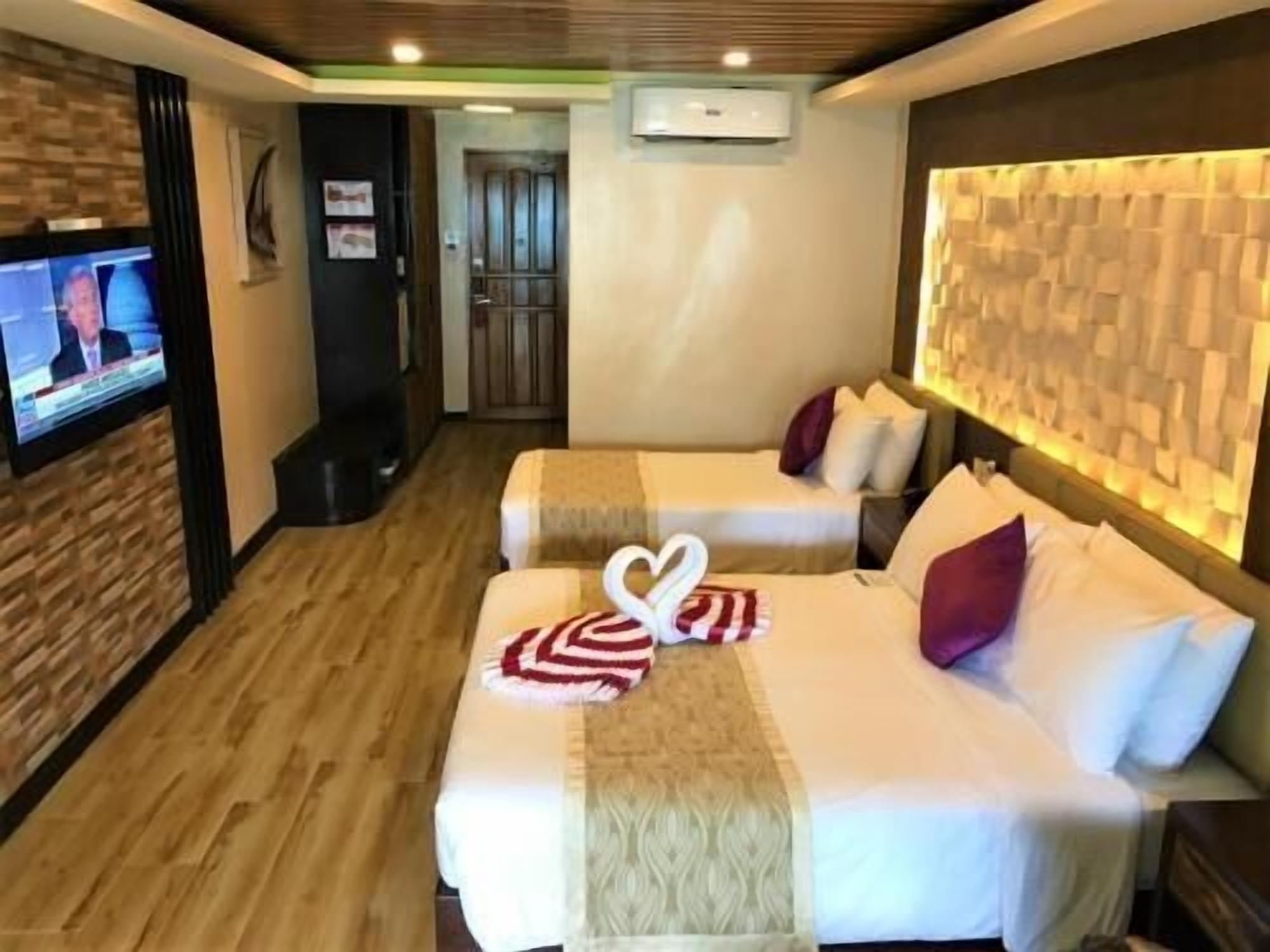 Minibar, Zimmersafe, individuell dekoriert, individuell eingerichtet