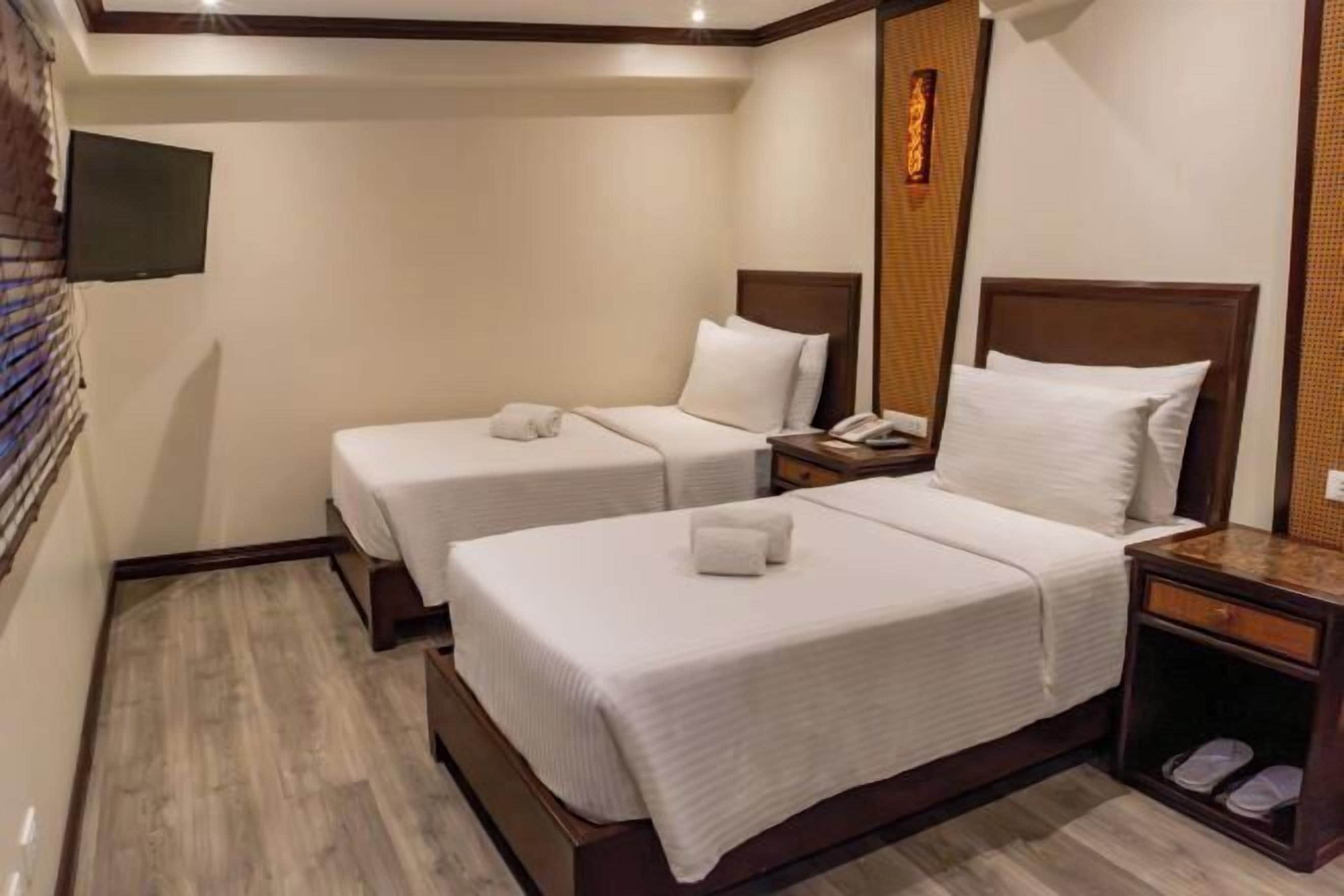 Minibar, in-room safe, individually decorated, individually furnished