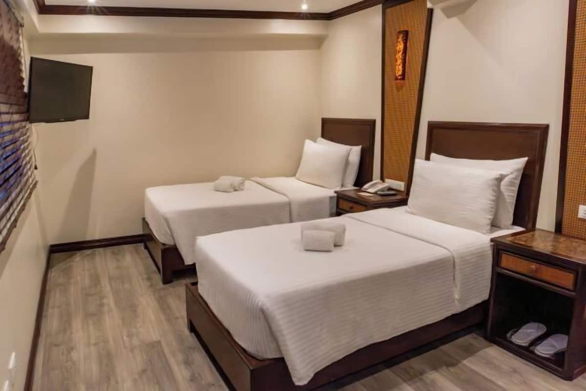 1 habitación, minibar y caja de seguridad en la habitación