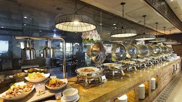 Daily to-go breakfast (PHP 1300 per person)
