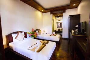 View from room - Villa Chitchareune Boutique Hotel (Luang Prabang)