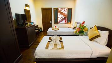 ๋๋ญ์ค ํธ์๋ฃธ, ํํฐ์ค, ๋ง๋น | ๊ฐ์ค์์ ๋ณด์ด๋ ์ ๋ง