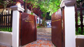 ์๋ฐ ์์ค ์ ๋ฉด