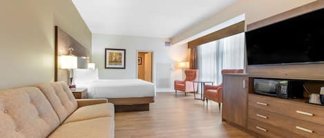 Habitación estándar, 1 cama King size, para no fumadores, hidromasaje (Larger Room;with Sofabed) | Sábanas de algodón egipcio y ropa de cama de alta calidad