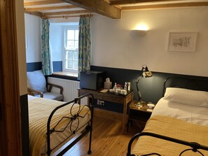 Twin Room, Ensuite