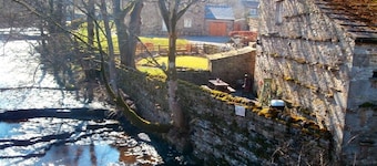 Riverside B & B