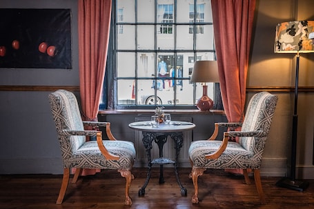 Restaurante. The Feathers Holt