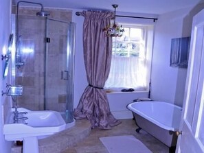 The Hay Loft | Bathroom - The Old Rectory (Whitby)