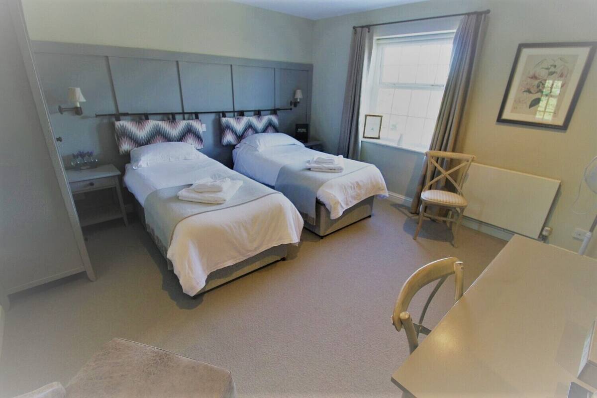 Twin Room, Ensuite