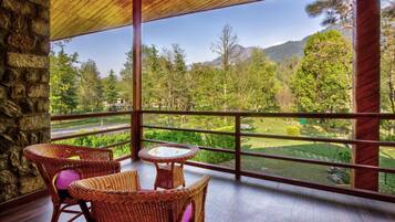 Premier Room With Balcony | Terrazza/patio