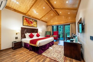Premium bedding, minibar, in-room safe, laptop workspace - Span Resort and Spa (Manali)