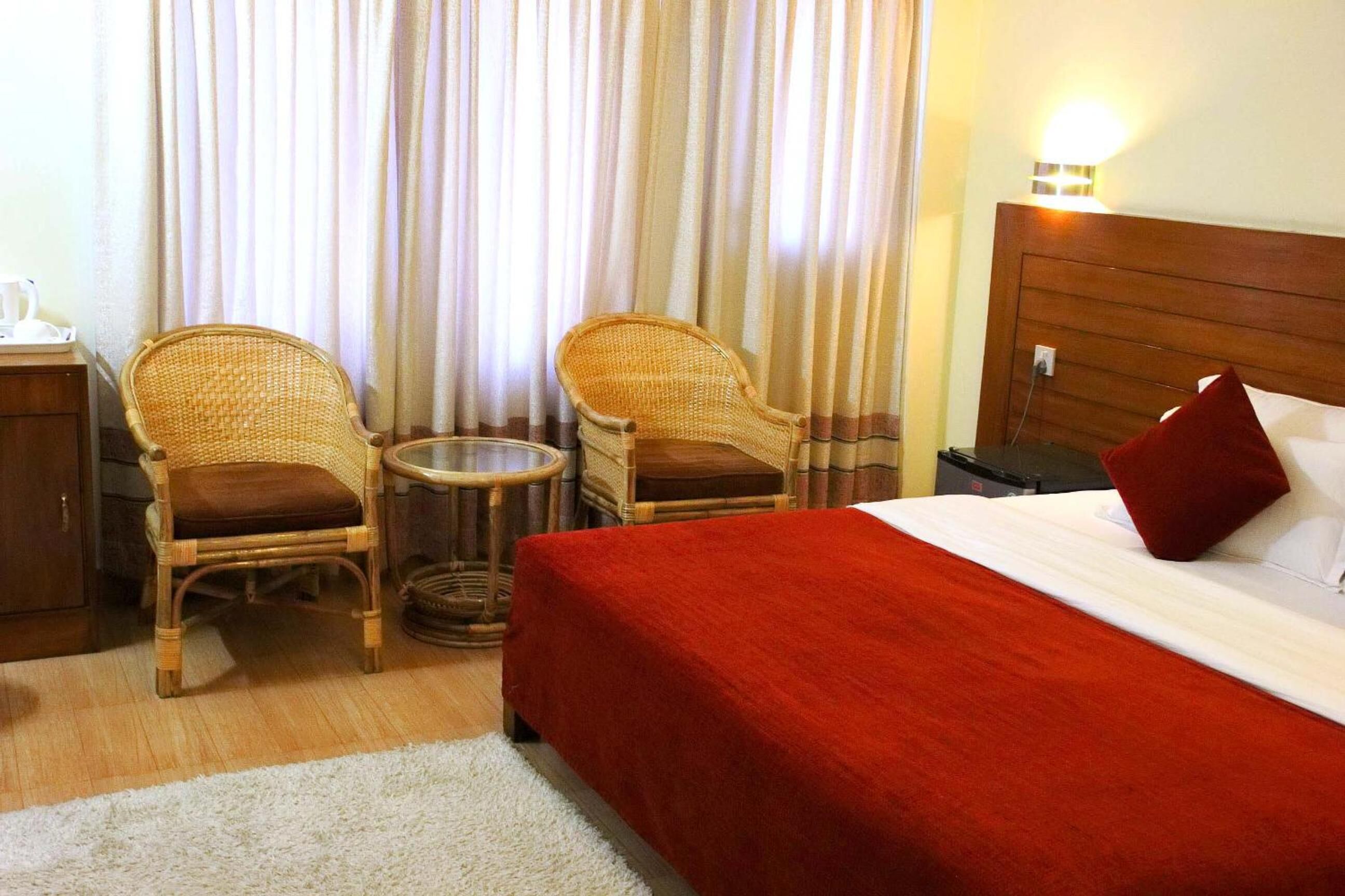 premium bedding, in-room safe, individually decorated