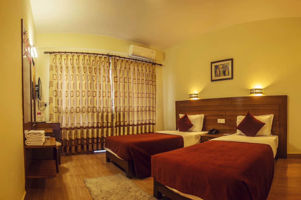 premium bedding, in-room safe, individually decorated