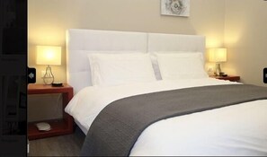 Deluxe Double Room, 1 Double Bed, City View | View from room - Relais Sistina (Rome)