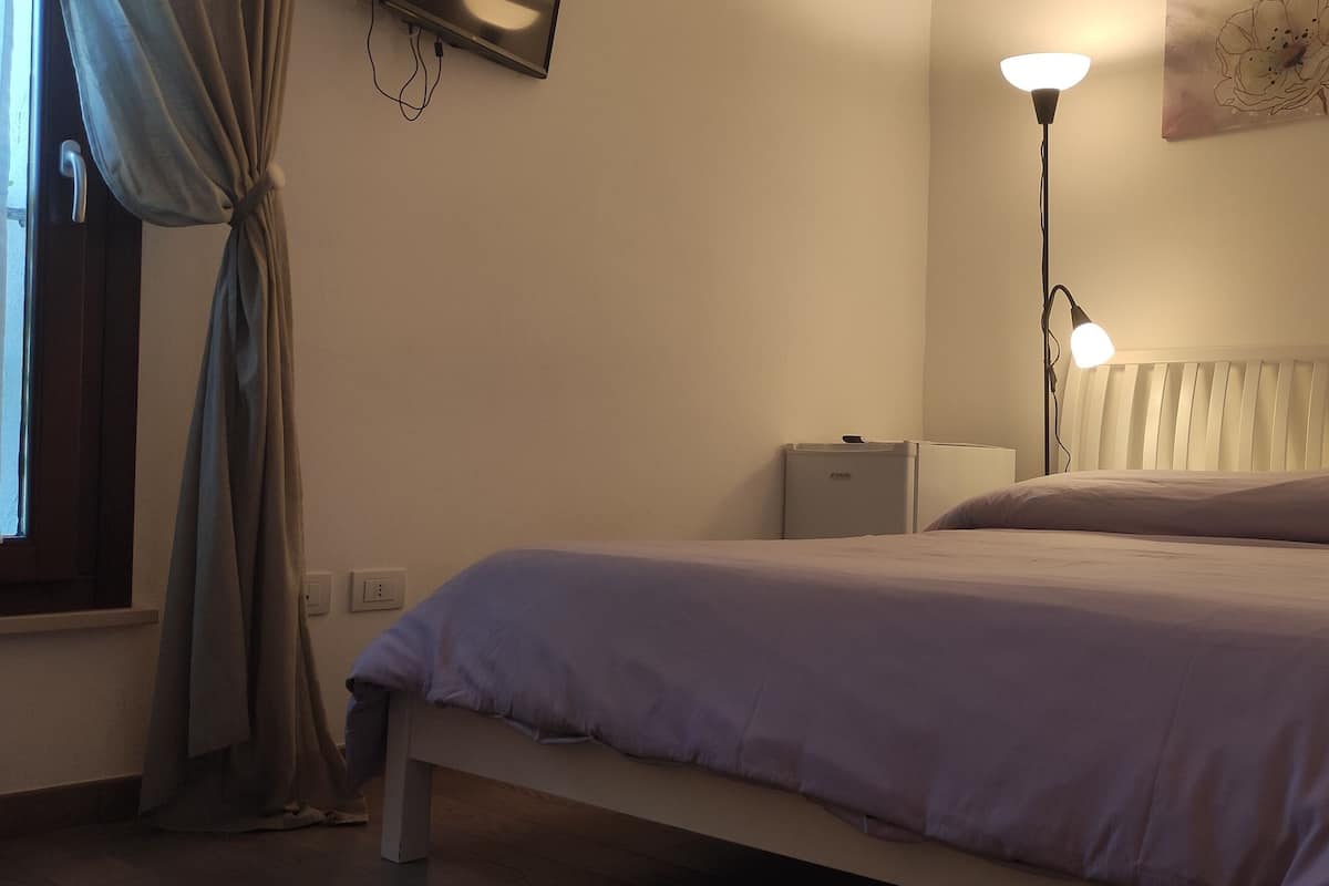 Camera matrimoniale standard | Select Comfort beds, minibar, individually furnished, desk
