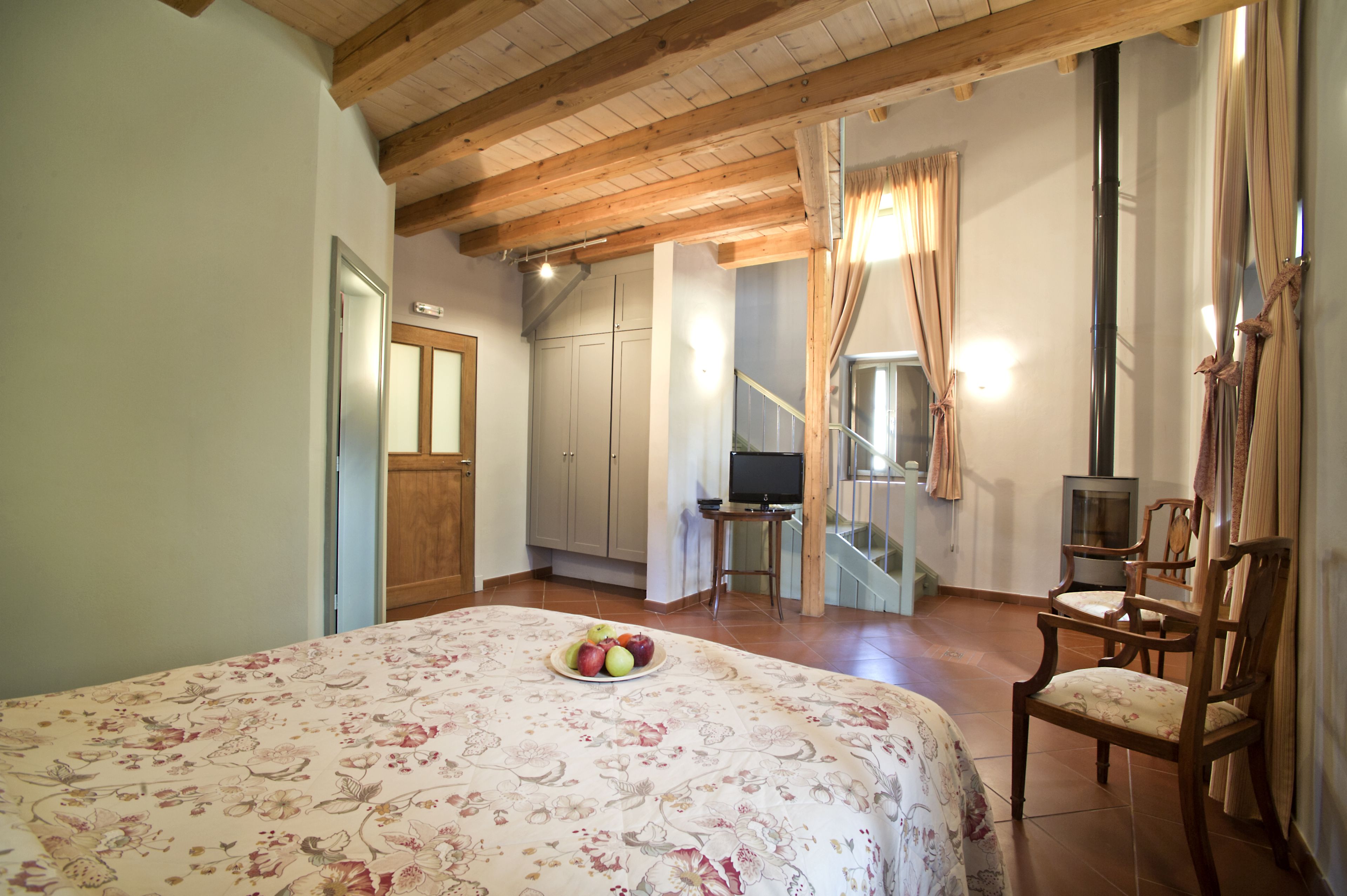 deluxe suite | 1 bedroom, premium bedding, down duvets, pillow-top beds