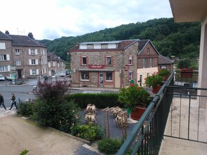 Balcony - Le Franco Belge (Montherme)