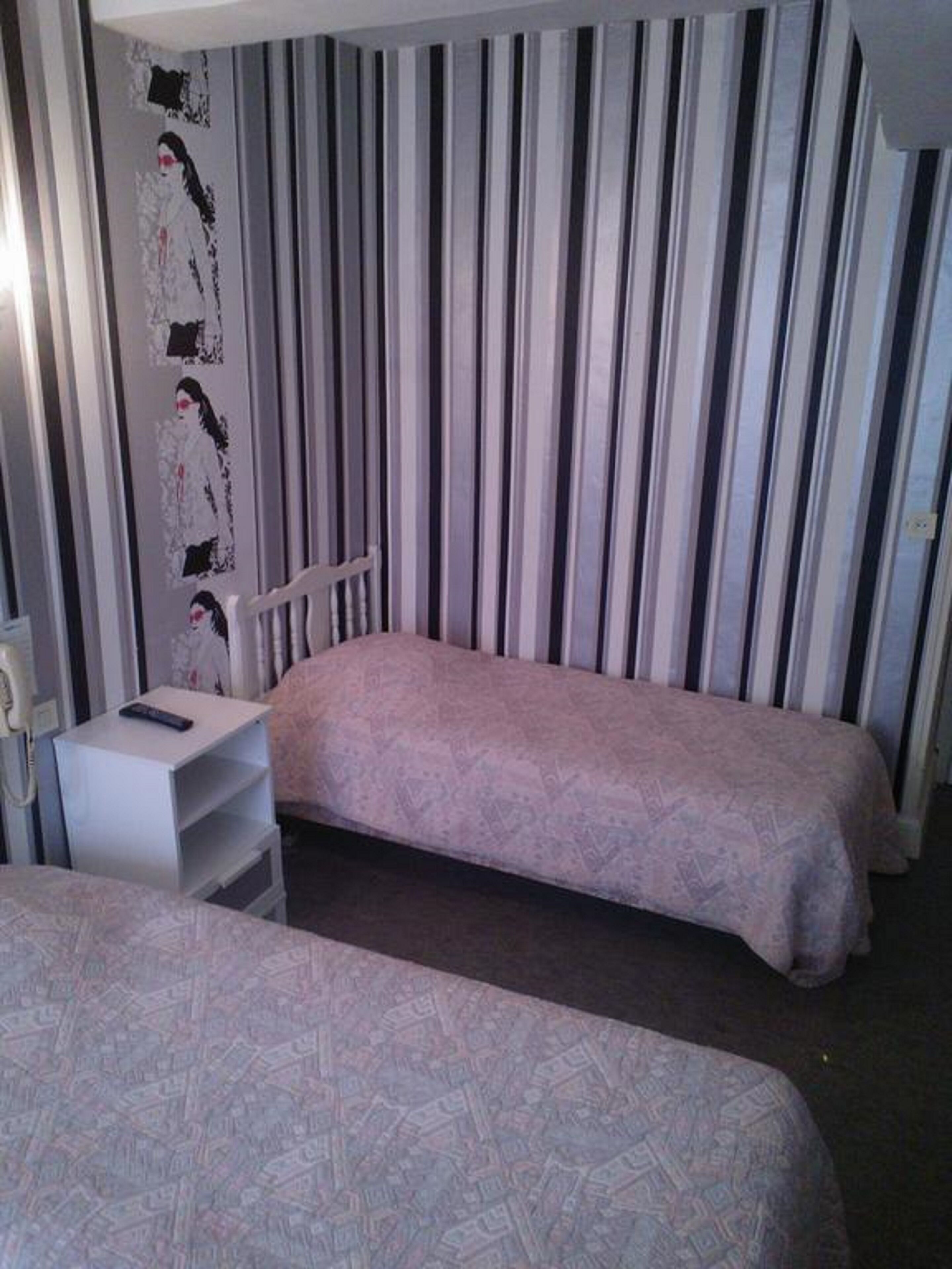 comfort twin room | desk, free wifi