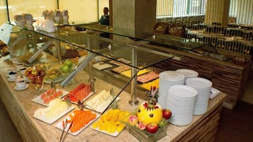 Free daily buffet breakfast