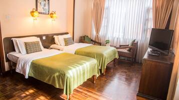 In-room safe, desk, iron/ironing board, free WiFi