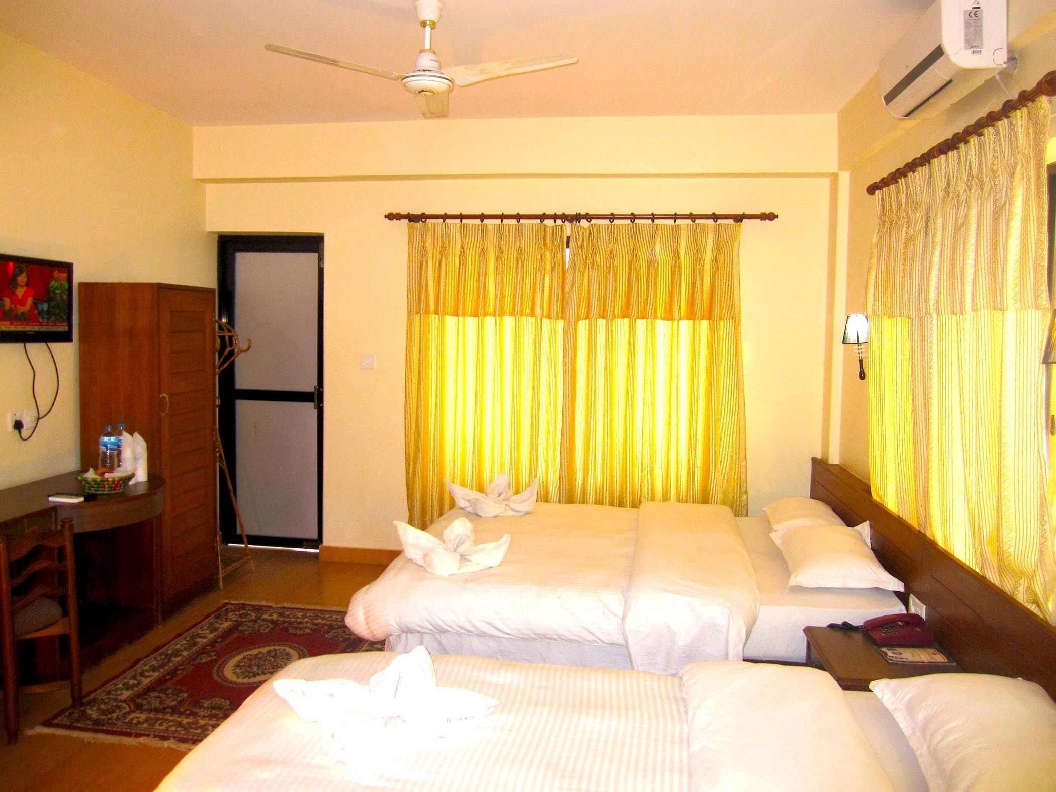 deluxe double or twin room | premium bedding, in-room safe, desk, soundproofing