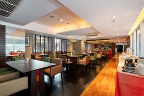 Lunch and dinner served, Asian cuisine